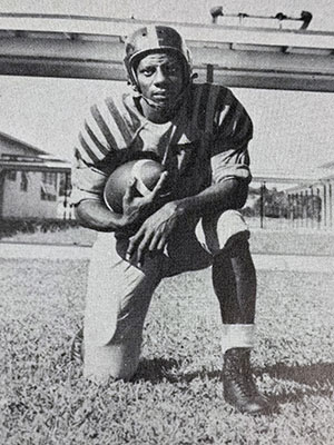 LPA’s football Greyhounds were 15-0 in 1952 and 1953, outscoring opponents 438-39. Their star halfback, David Latimer, is shown in 1953. His nephews, Mike and Don Latimer, scored 26 of Fort Pierce Central’s 29 points in winning the 1971 state championship. 1954 LPA YEARBOOK
