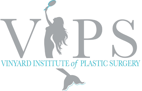VIP cosmetic center logo