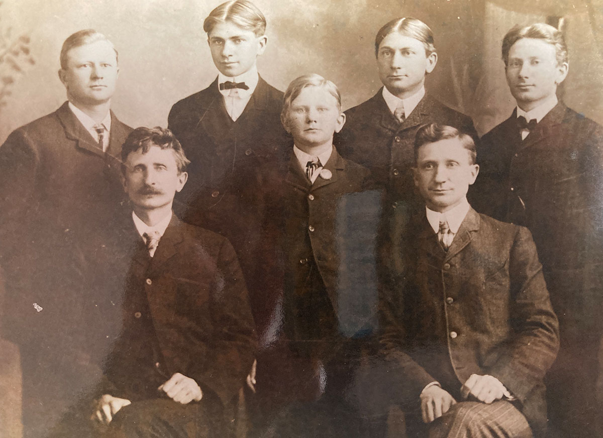 Seven of the nine Enns brothers photo circa 1905