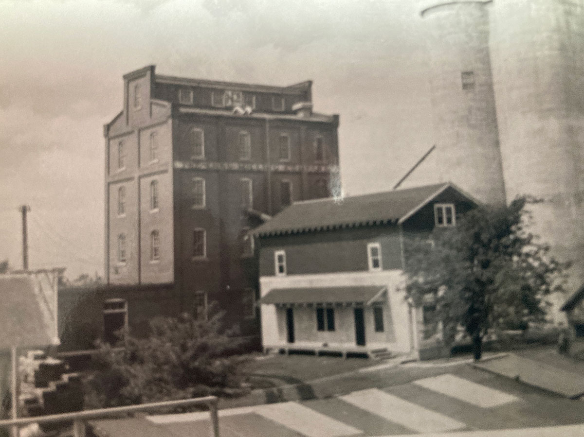 Enns Mill before it was sold in 1946 to Buhler Mill and Elevator