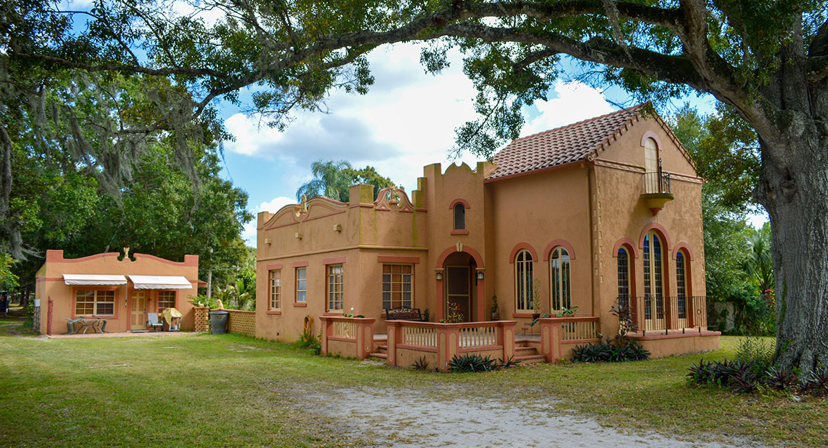 The Jules Frere house on Sunrise Boulevard recalls the early days of Maravilla. It was placed on the National Register of Historic Places in 1995. ANTHONY INSWASTY