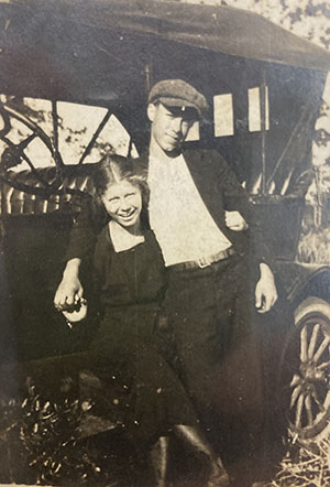 Hanford Mobley and his aunt Daisy Ashley